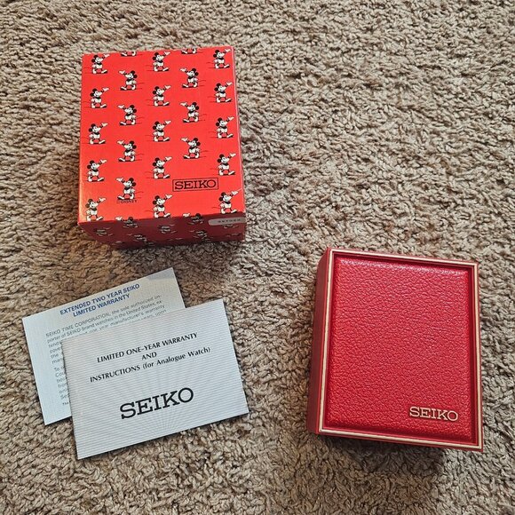 Vintage Seiko Mickey Mouse Watch 2K02-5009 Womens Gold Tone 60th Anniv with Box - Picture 2 of 11
